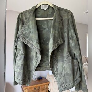 Marrakech Camo Open-Front Women's Jacket - Olive Green, sz L